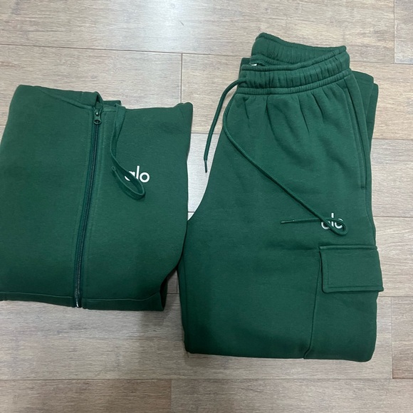 Rosio Other - Alo Green Tracksuit Set